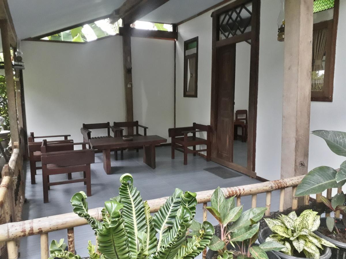 Banyu Homestay Banyuwangi  Exterior photo